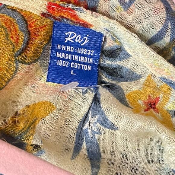 ❌SOLD❌RAJ Lightweight Floral PullOver Swimsuit Cover Up - Picture 6 of 9